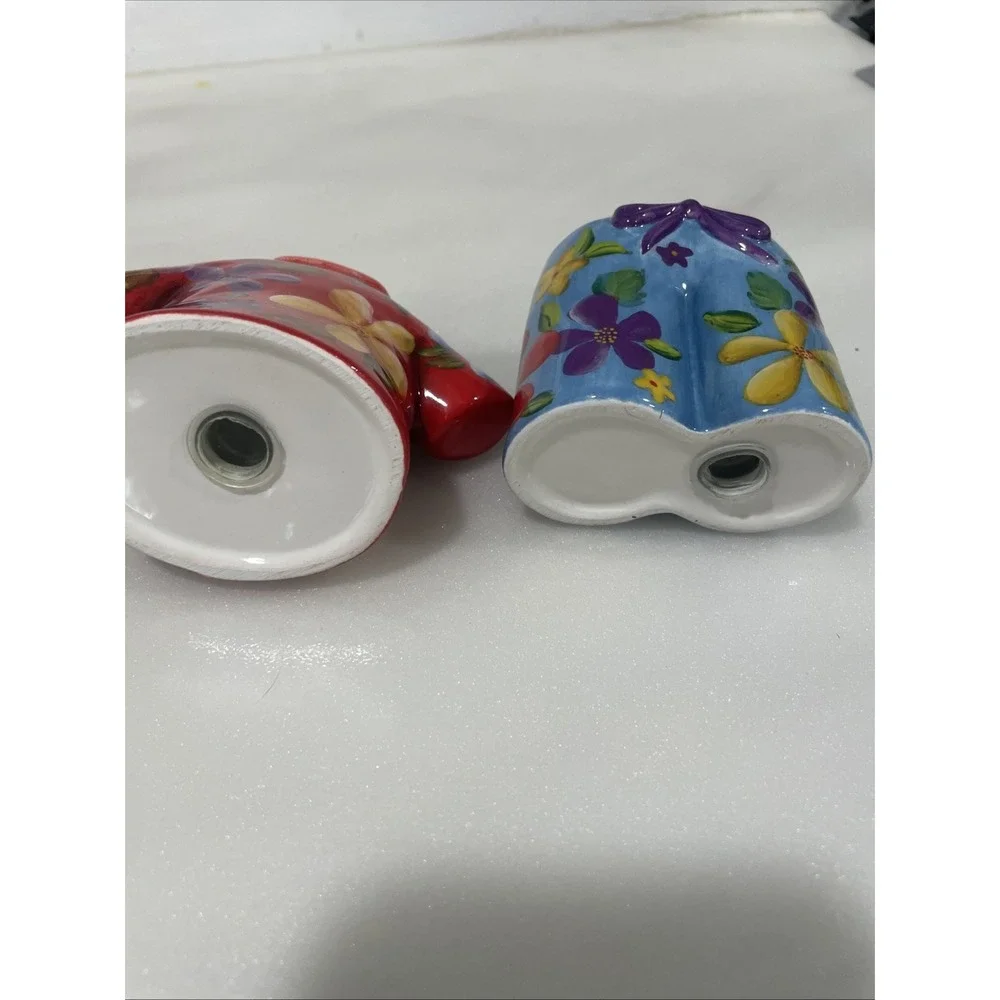 Hawaiian Salt Pepper Shakers Shirt Shorts‎ Hand Painted Tropical Island Tiki Bar